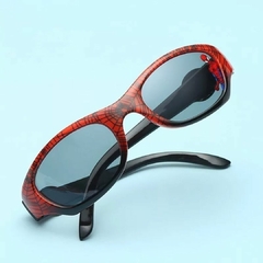 ÓCULOS DE SOL INFANTIL SPIDERMAN - VERMELHO E PRETO - Mamu Kids Store