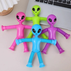 BONECO SENSORIAL ALIENÍGENA DIVERTIDO QUE ESTICA COM VENTOSA - ROSA - Mamu Kids Store