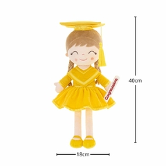 GLOVELEYA - BONECA 40CM SPRING FORMATURA - COM NOME - loja online