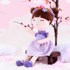 GLOVELEYA - BONECA 40CM ORIENTAL - ROXA - Mamu Kids Store