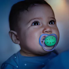 AVENT - CHUPETA ULTRA AIR DUPLA NIGHTTIME 6-18 MENINA