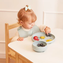 BUBA - PRATO DE SILICONE COM VENTOSA CLOUDY - VERDE na internet