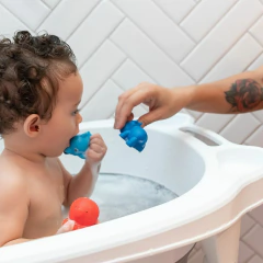 CLINGO - BICHINHOS DE BANHO - AMIZADES DO MAR na internet