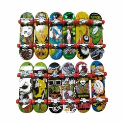 MULTIKIDS - SKATE DE DEDO PERSONALIZÁVEL COM ACESSÓRIOS - 1UN - loja online