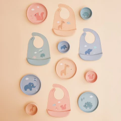 BUBA - BABADOR DE SILICONE COM PEGA-MIGALHAS CLOUDY - AZUL - Mamu Kids Store