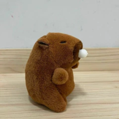 PELÚCIA CAPIVARA 12CM APERTA BARRIGUINHA BOLINHA DE CHICLETE - loja online