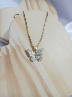 Colar Feminino Borboleta Cravejado em Aço Inoxidável Dourado – 45cm - comprar online
