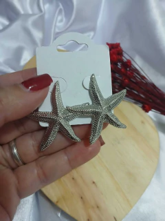 Brinco Feminino Dourado Estrela do Mar G Moda Praia - comprar online