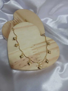 Gargantilha Corações Folheado Delicada e Romântica Biju - comprar online