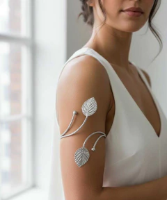 Pulseira de Braço Folha Ajustável Estilo, leveza e charme - loja online