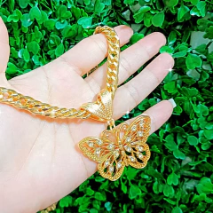 Colar Borboleta luxo