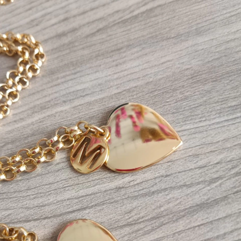 Colar coração medalha letra