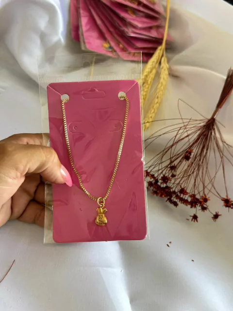 Colar saquinho dinheiro