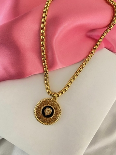 Colar Versace