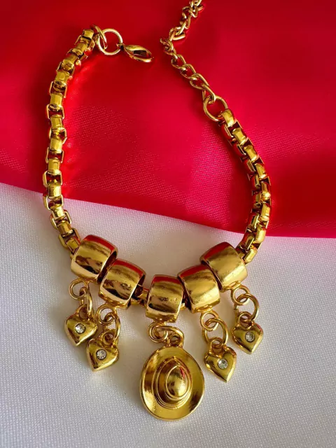 Berloque chapéu corações