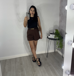 Shorts alfaiataria c/ cinto MARROM - Closet Gold