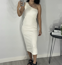 Vestido um ombro off white