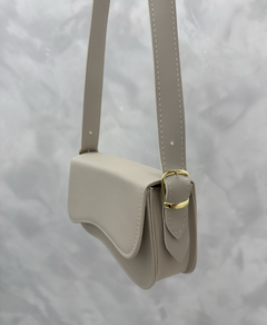 Bolsa Italia off white na internet