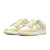 Tênis Nike Dunk Low 'Team Gold' na internet