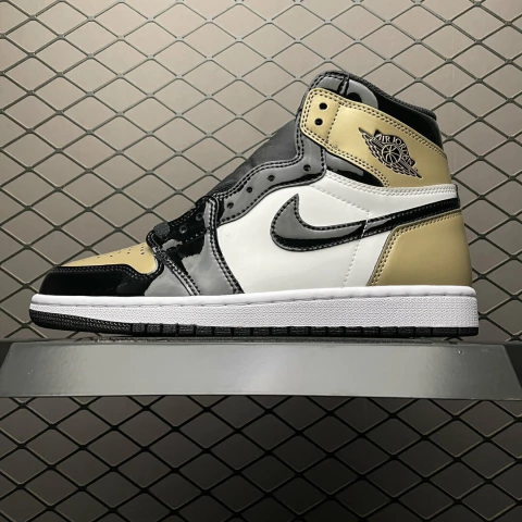 Air Jordan 1 High Patent Gold Toe - comprar online