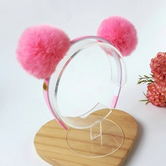 Tiara Maria (Pompom) na internet