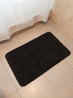 Alfombra negra
