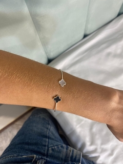 Bracelete de prata trevo