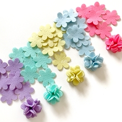 Flor Mimosa Feltro 3,8cm - 20 unidades - comprar online