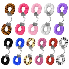 Algema de Metal Pelúcia Revestida Fur Love Cuffs Sexy