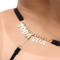 Fio Dental Renda Preta Palavras Strass - Diamondsexshop - Encontre os melhores Produtos de Sex Shop