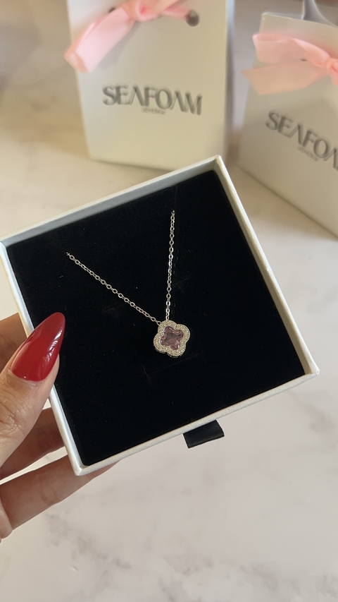 Collar Trébol Rosa