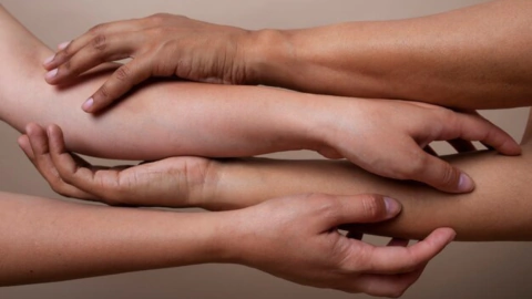 MASSAGE 4 MANOS: 65 Minutos