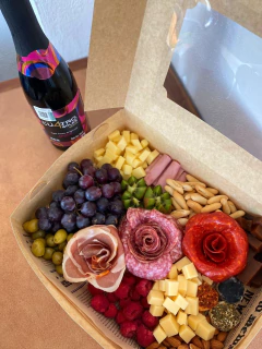 Platón de charcutería con vino - CIAO Spa®