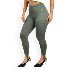 Calça Legging Fusô Slim com Pezinho Feminina na internet