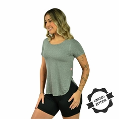 Blusa Viscolycra Manga Curta Gola Redonda Feminina Edição Limitada na internet