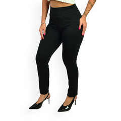 Calça Montaria Feminina Cintura Alta Com Bolsos na internet