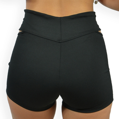 Shorts Fitness Vazado Na Lateral Meia Coxa Feminino - comprar online