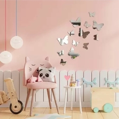 Kit 13 Borboletas em Acrílico Espelhado - Decoração Parede Prata - Quartos - Brilhante Elegante e Moderno - comprar online