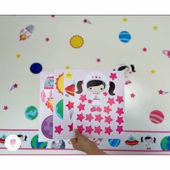 Adesivo de Parede + Faixas + Régua + Porta Maternidade + Quadros Astronauta Rosa e Branco - Studio Algo Mais