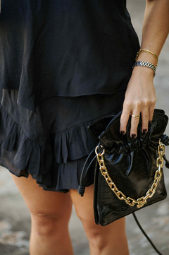 ShortSaia Izabel Black na internet