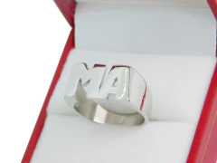 Anillo Letras Oro Blanco 18k - comprar online