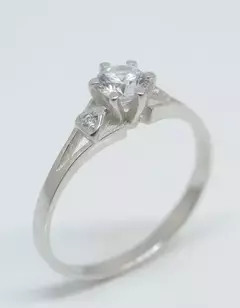 Anillo Solitario Oro Blanco 18k Modelo AB8504 en internet