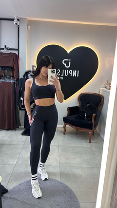 Conjunto Tradicional com Bolso - comprar online