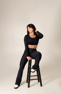 Calça Flare Anna - Preta