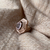 Anel Astral | Quartzo Rosa | Prata 950 com banho de ouro 18k vermelho na internet