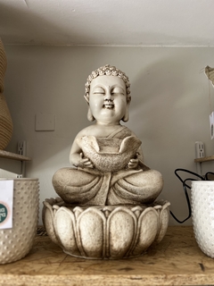 Fuente Bebe Buda