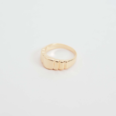 Anel wave banho ouro 18k