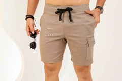 Short Mauricinho Sarja Detalhe De Bolso Cargo Revesst Jeans. 0000044