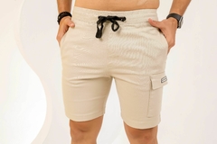 Short Mauricinho Sarja Detalhe De Bolso Cargo Revesst Jeans. 0000044 - Revesst Jeans