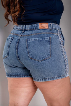 Short jeans plus size sem lycra com brilho na lateral, Revesst jeans. 40283